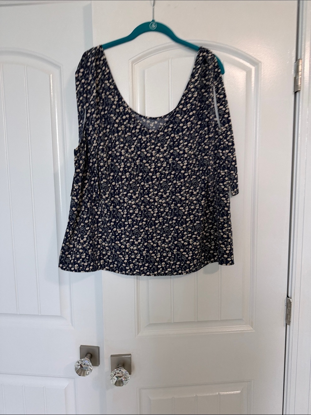 Women's Navy Floral Scoop Neck Top